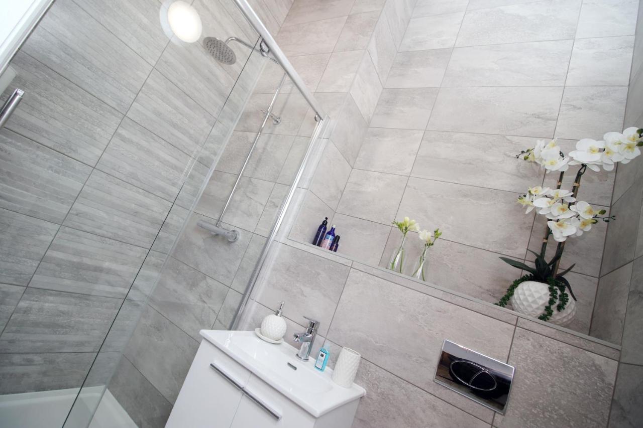 The Chapel By Mia Living Apartment Swansea